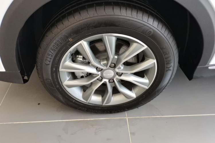 Used Roewe RX5 2025 PLUS 330TGI Automatic Trendsetting Smart Edition Exterior 4