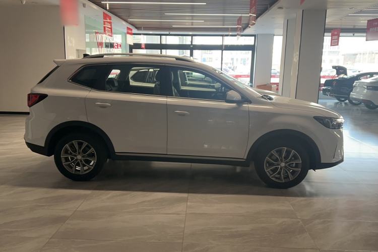 Used Roewe RX5 2025 PLUS 330TGI Automatic Trendsetting Smart Edition Exterior 5