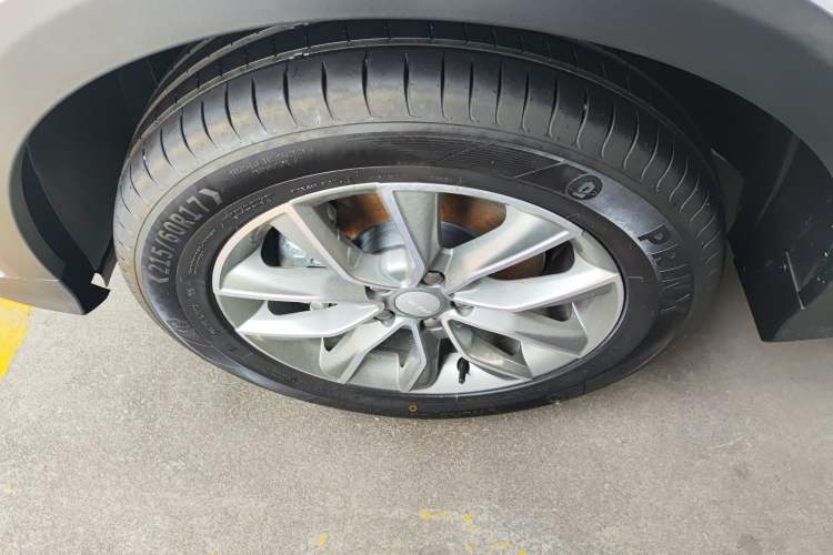 Used Roewe RX5 2025 PLUS 330TGI Automatic Trendsetting Smart Edition Exterior 7