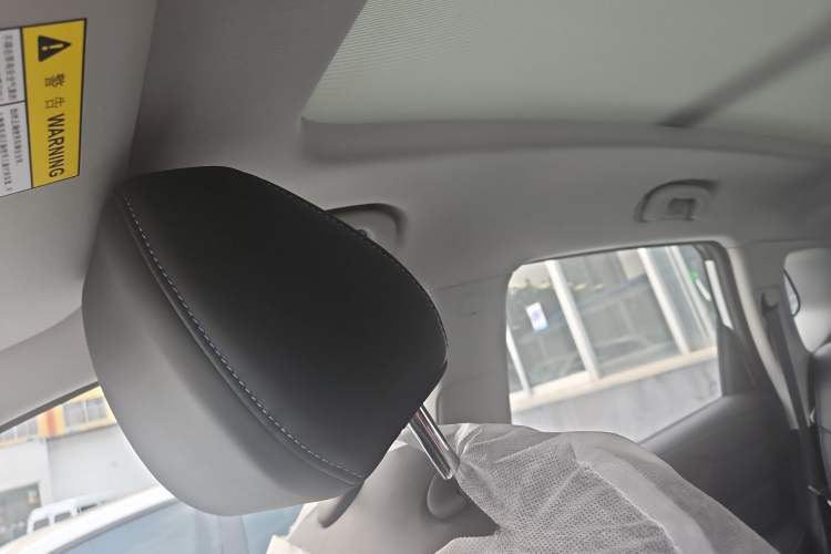 Used Roewe RX5 2025 PLUS 330TGI Automatic Trendsetting Smart Edition Headliner