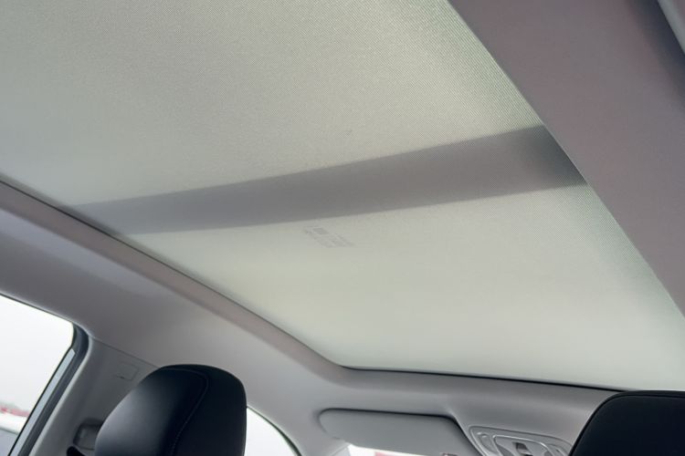 Used Roewe RX5 2025 PLUS 330TGI Automatic Trendsetting Smart Edition Headliner