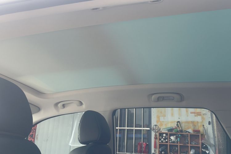 Used Roewe RX5 2025 PLUS 330TGI Automatic Trendsetting Smart Edition Headliner