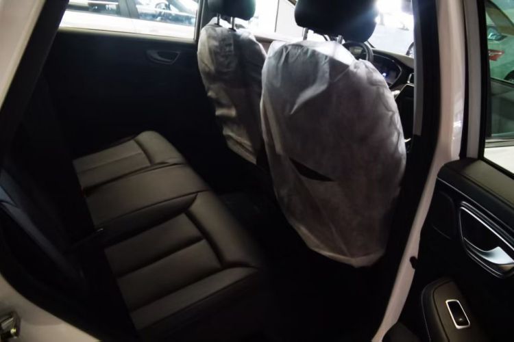 Used Roewe RX5 2025 PLUS 330TGI Automatic Trendsetting Smart Edition Interior 4