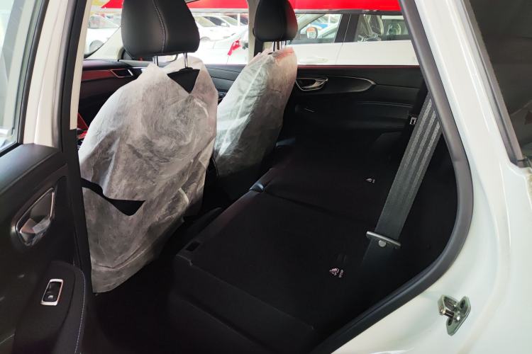 Used Roewe RX5 2025 PLUS 330TGI Automatic Trendsetting Smart Edition Interior 4