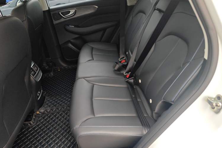 Used Roewe RX5 2025 PLUS 330TGI Automatic Trendsetting Smart Edition Left Rear Seat