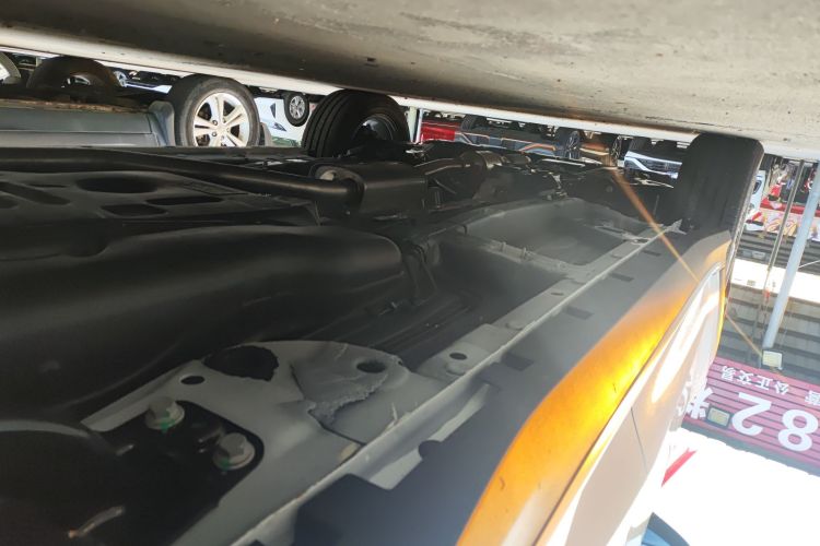 Used Roewe RX5 2025 PLUS 330TGI Automatic Trendsetting Smart Edition Left Side Sill