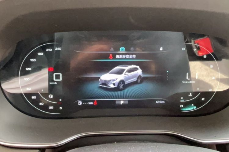 Used Roewe RX5 2025 PLUS 330TGI Automatic Trendsetting Smart Edition Odometer Close Up