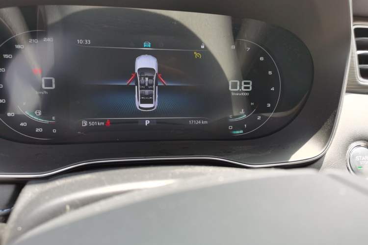 Used Roewe RX5 2025 PLUS 330TGI Automatic Trendsetting Smart Edition Odometer Close Up