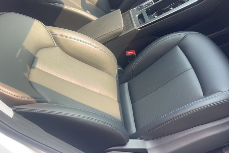 Used Roewe RX5 2025 PLUS 330TGI Automatic Trendsetting Smart Edition Right Front Seat