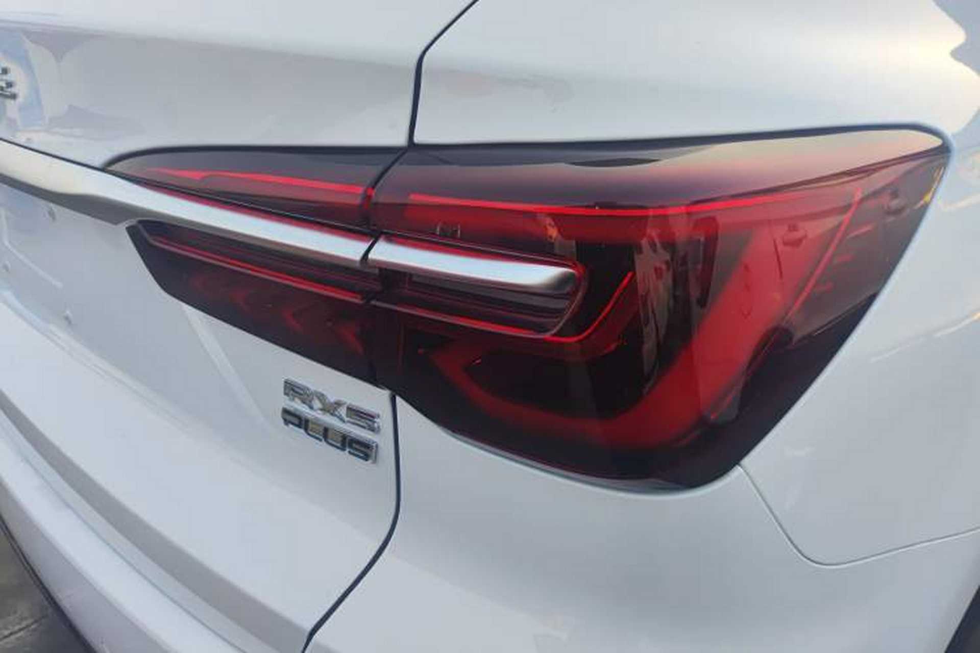 Used Roewe RX5 2025 PLUS 330TGI Automatic Trendsetting Smart Edition Right Rear Taillight