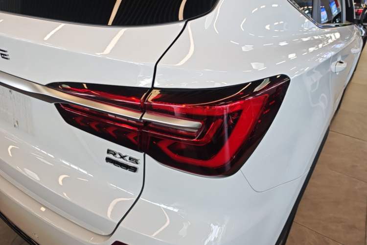 Used Roewe RX5 2025 PLUS 330TGI Automatic Trendsetting Smart Edition Right Rear Taillight
