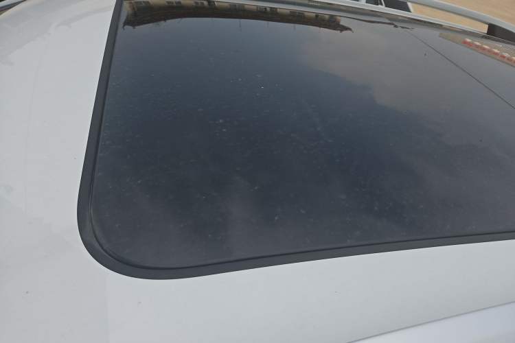 Used Roewe RX5 2025 PLUS 330TGI Automatic Trendsetting Smart Edition Roof