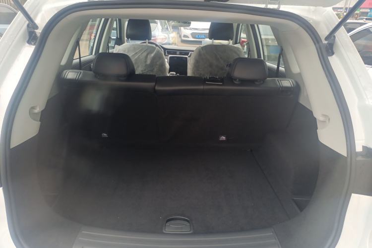 Used Roewe RX5 2025 PLUS 330TGI Automatic Trendsetting Smart Edition Trunk