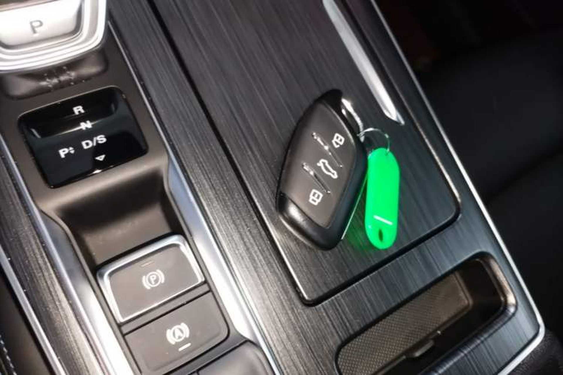 Used Roewe RX5 2025 PLUS 330TGI Automatic Trendsetting Smart Edition Vehicle Key