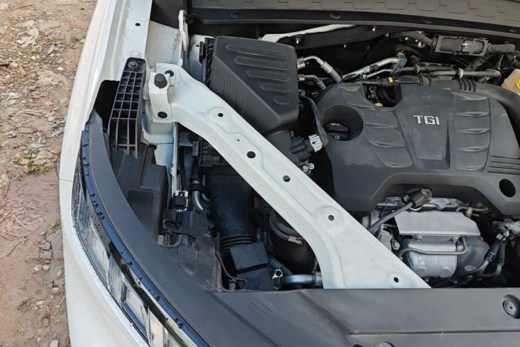 Used Roewe RX5 eMAX 2022 1.5T PHEV Fearless Deluxe Edition Engine Bay Right