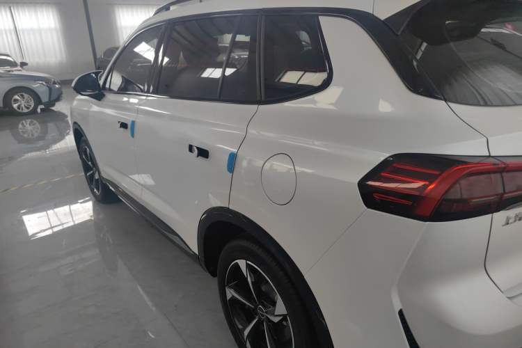 Used Roewe RX5 eMAX 2022 1.5T PHEV Fearless Deluxe Edition Exterior 5