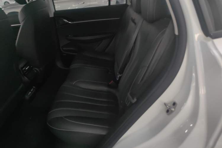 Used Roewe RX5 eMAX 2022 1.5T PHEV Fearless Deluxe Edition Interior 1
