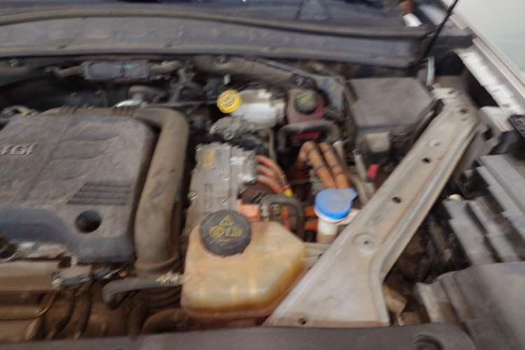 Used Roewe RX5 eMAX 2020 500 PHEV 4G-Connected Luxury Edition Engine Bay Left