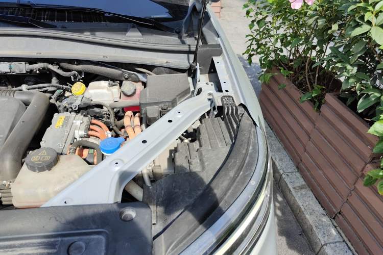 Used Roewe RX5 eMAX 2020 500 PHEV 4G-Connected Luxury Edition Engine Bay Left