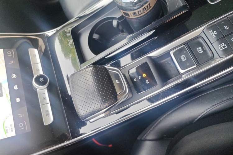 Used Roewe RX5 eMAX 2020 500 PHEV Smart Cabin Flagship Edition Gear Lever