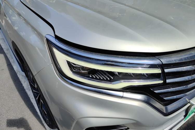 Used Roewe RX5 eMAX 2020 500 PHEV 4G-Connected Luxury Edition Right Front Headlight