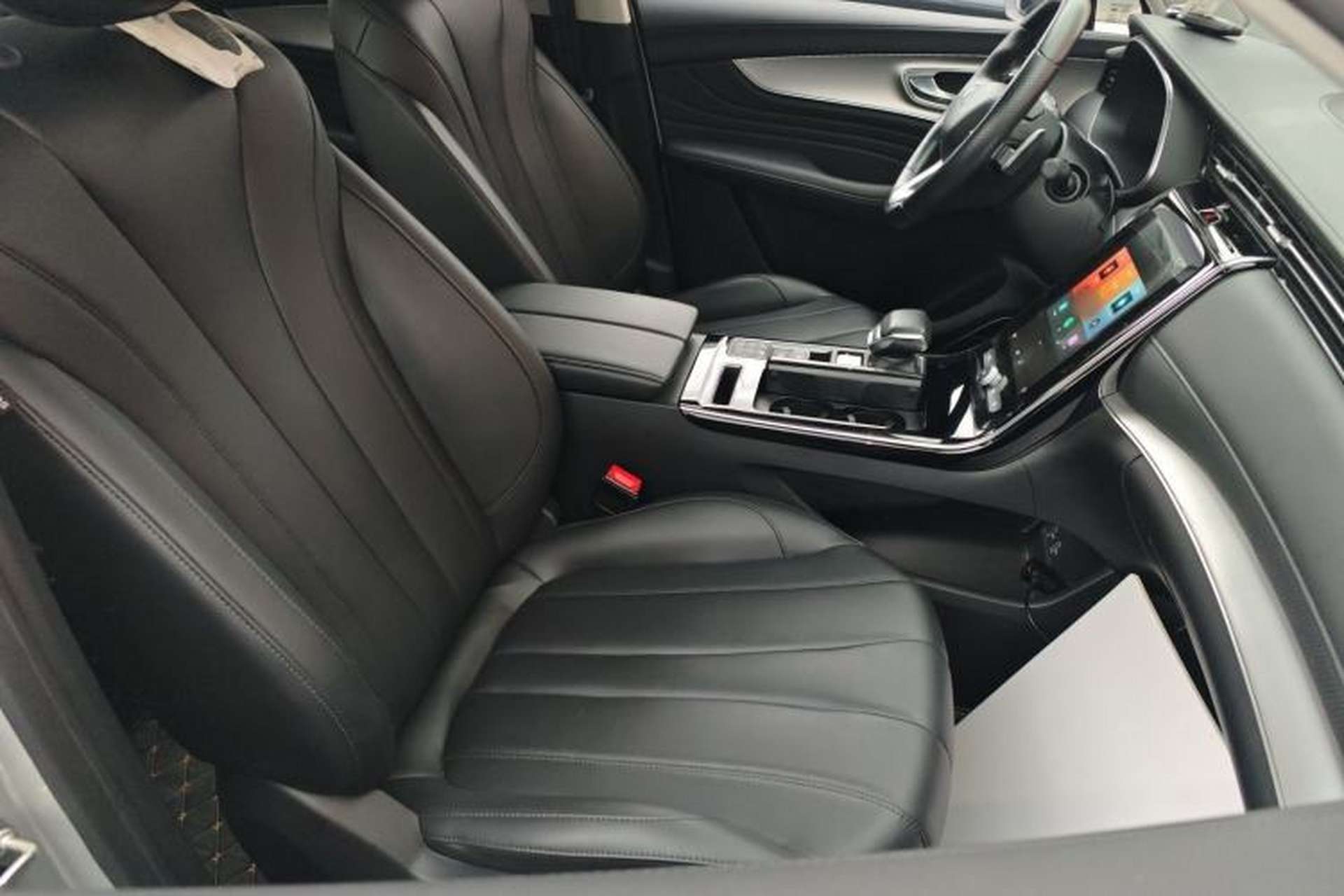 Used Roewe RX5 eMAX 2020 500 PHEV 4G-Connected Luxury Edition Right Front Seat