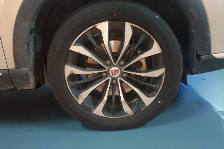 Used Roewe RX5 eMAX 2020 500 PHEV 4G-Connected Luxury Edition Right Front Wheel Hub