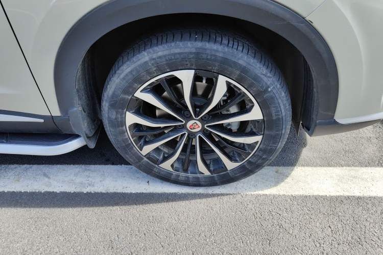 Used Roewe RX5 eMAX 2020 500 PHEV 4G-Connected Luxury Edition Right Front Wheel Hub