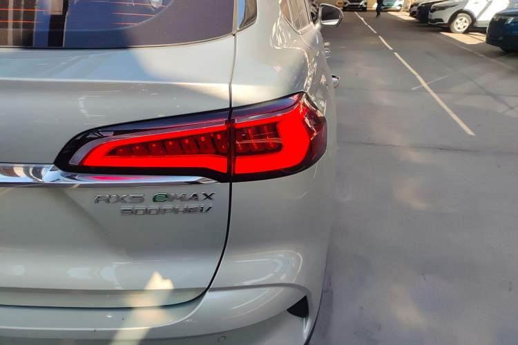 Used Roewe RX5 eMAX 2020 500 PHEV Smart Cabin Flagship Edition Right Rear Taillight