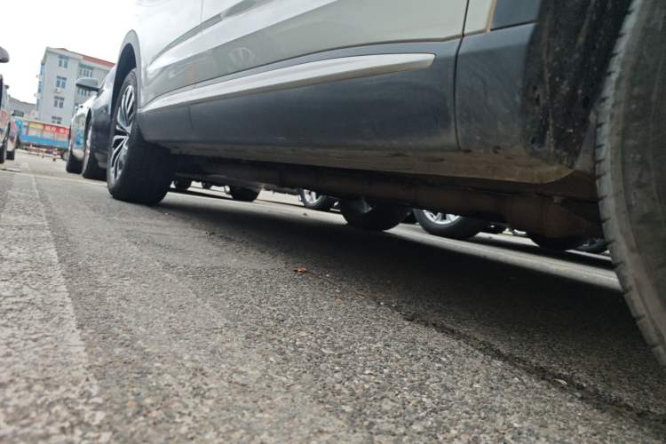 Used Roewe RX5 eMAX 2020 500 PHEV 4G-Connected Luxury Edition Right Side Sill