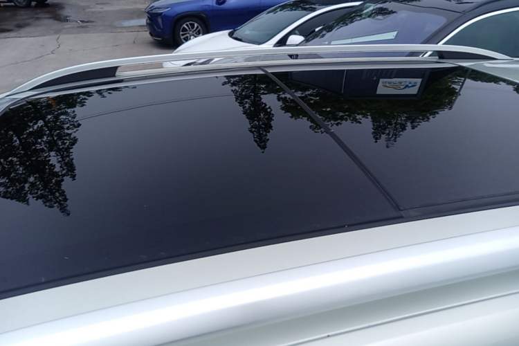 Used Roewe RX5 eMAX 2020 500 PHEV 4G-Connected Luxury Edition Roof