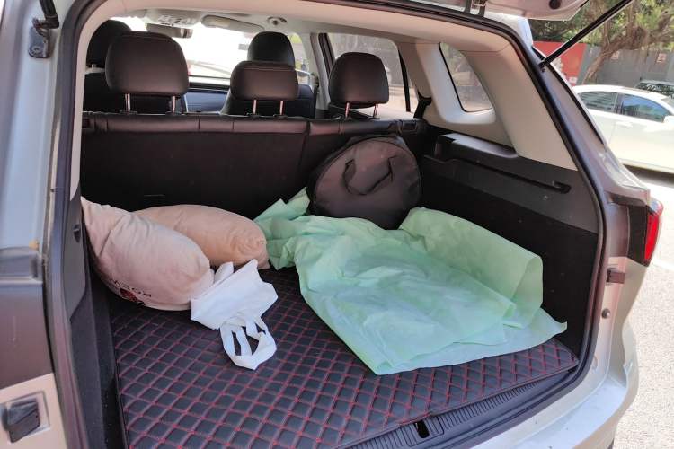 Used Roewe RX5 eMAX 2020 500 PHEV 4G-Connected Luxury Edition Trunk