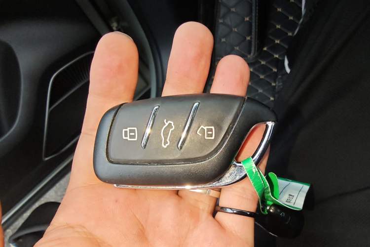 Used Roewe RX5 eMAX 2020 500 PHEV 4G-Connected Luxury Edition Vehicle Key
