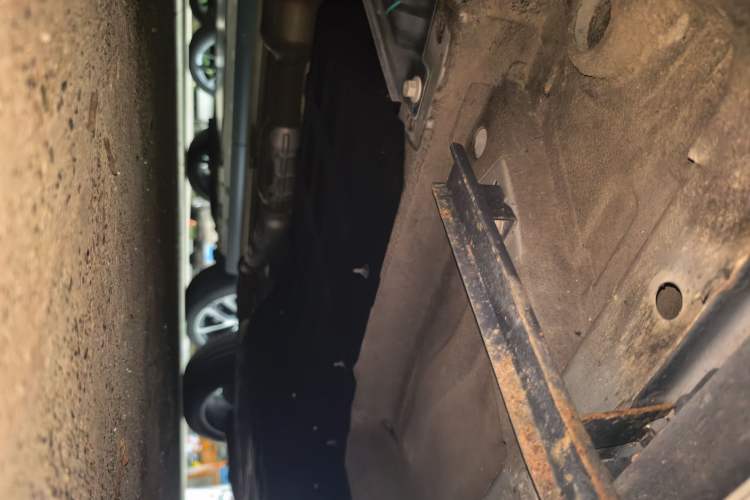 Used Roewe RX5 eMAX 2020 500 PHEV Premium Smart Cabin Chassis Front Left