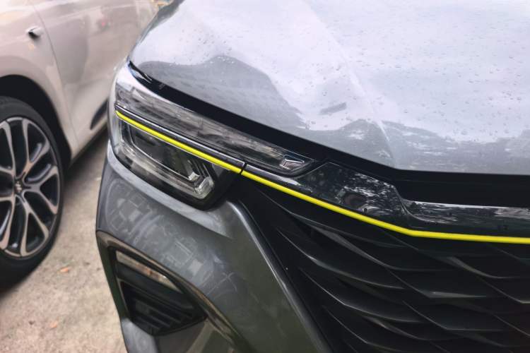 Used Roewe RX5 eMAX 2020 500 PHEV Premium Smart Cabin Right Front Headlight