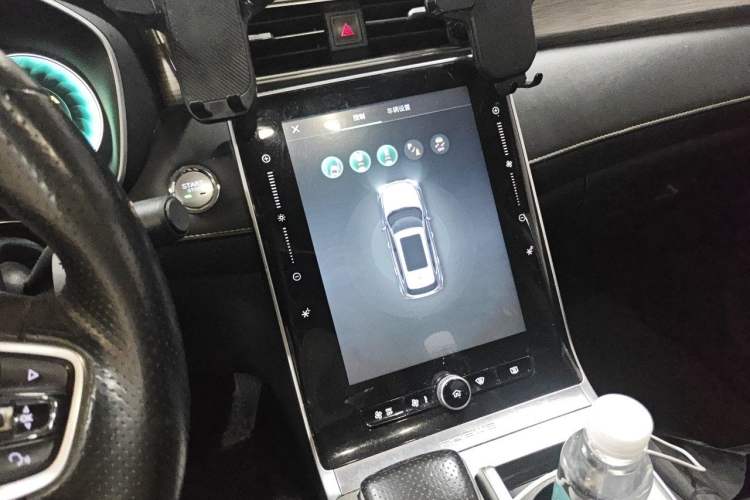 Used Roewe RX5 eMAX 2020 500 PHEV Premium Smart Cabin Audio And AC Panel
