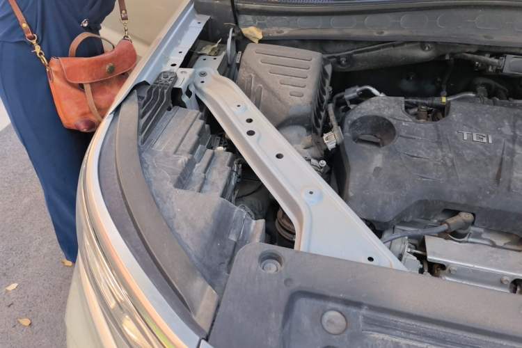 Used Roewe RX5 eMAX 2020 500 PHEV 4G-Connected Luxury Edition Engine Bay Right