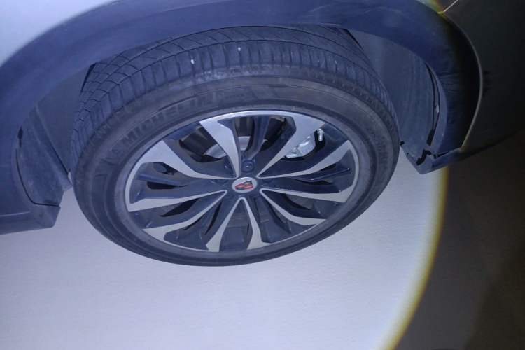 Used Roewe RX5 eMAX 2020 500 PHEV 4G-Connected Luxury Edition Right Front Wheel Hub