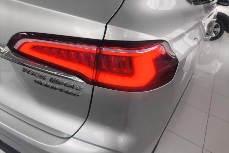 Used Roewe RX5 eMAX 2020 500 PHEV Smart Cabin Flagship Edition Right Rear Taillight