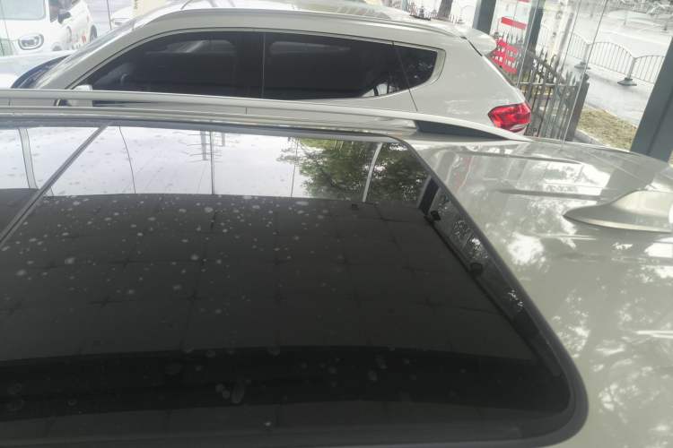 Used Roewe RX5 eMAX 2020 500 PHEV Smart Cabin Flagship Edition Roof