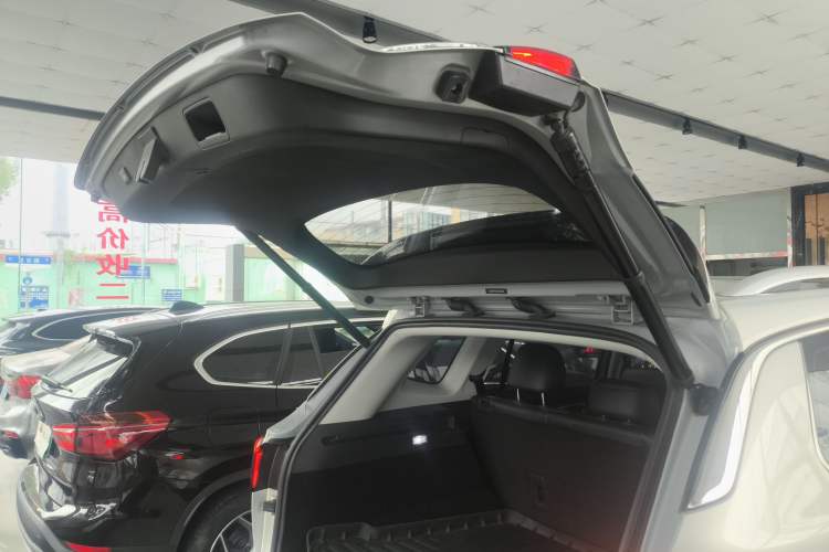Used Roewe RX5 eMAX 2020 500 PHEV Smart Cabin Flagship Edition Trunk