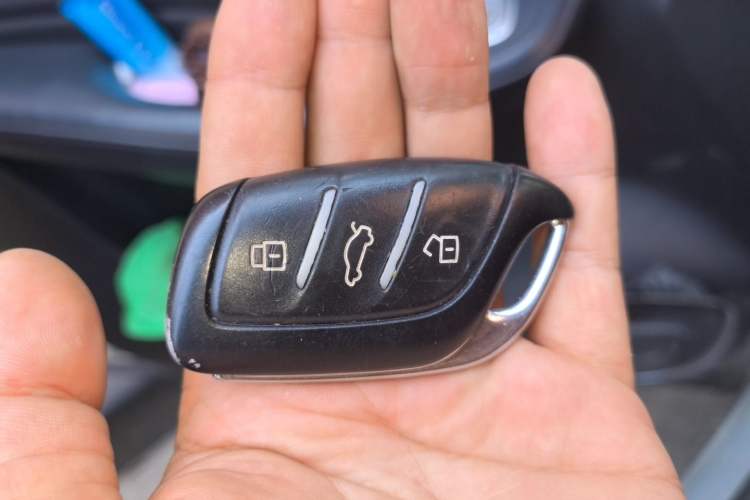 Used Roewe RX5 eMAX 2020 500 PHEV 4G-Connected Luxury Edition Vehicle Key