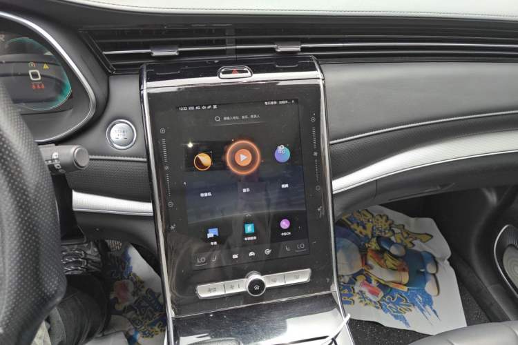 Used Roewe RX5 eMAX 2020 500 PHEV Smart Cabin Flagship Edition Audio And AC Panel