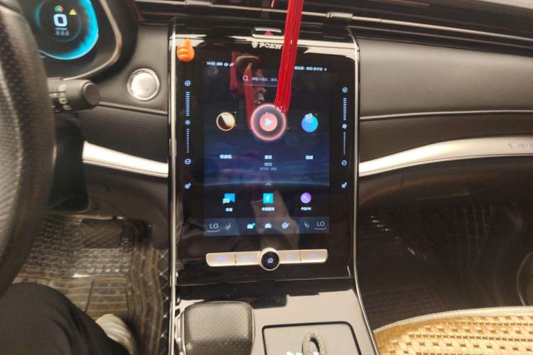 Used Roewe RX5 eMAX 2020 500 PHEV Smart Cabin Flagship Edition Audio And AC Panel
