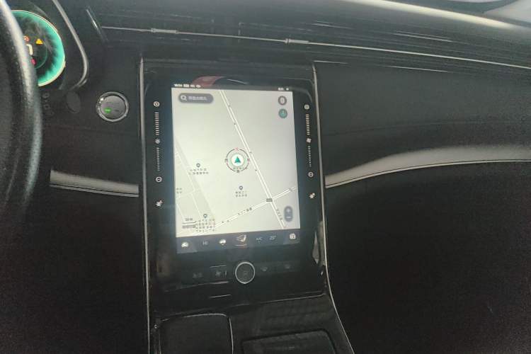 Used Roewe RX5 eMAX 2020 500 PHEV 4G-Connected Luxury Edition Audio And AC Panel