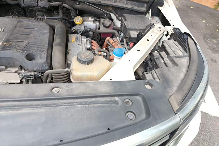 Used Roewe RX5 eMAX 2020 500 PHEV Smart Cabin Flagship Edition Engine Bay Left