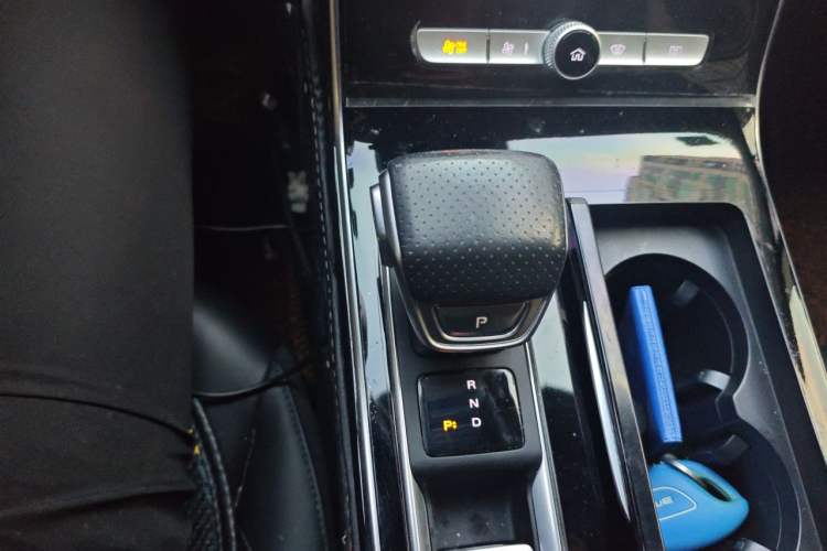 Used Roewe RX5 eMAX 2020 500 PHEV Smart Cabin Flagship Edition Gear Lever