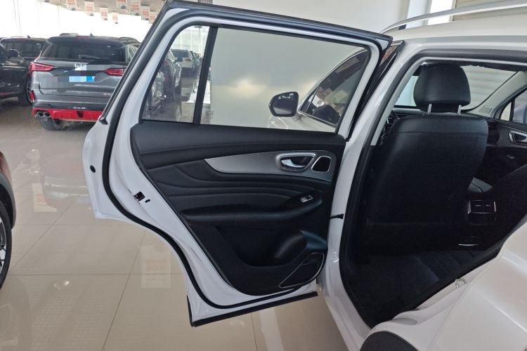Used Roewe RX5 eMAX 2020 500 PHEV 4G-Connected Luxury Edition Interior 8
