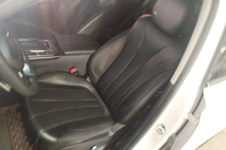 Used Roewe RX5 eMAX 2020 500 PHEV 4G-Connected Luxury Edition Left Front Seat