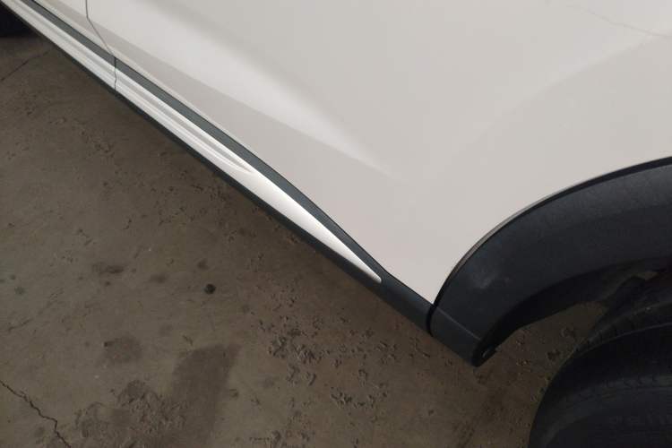 Used Roewe RX5 eMAX 2020 500 PHEV 4G-Connected Luxury Edition Left Side Sill